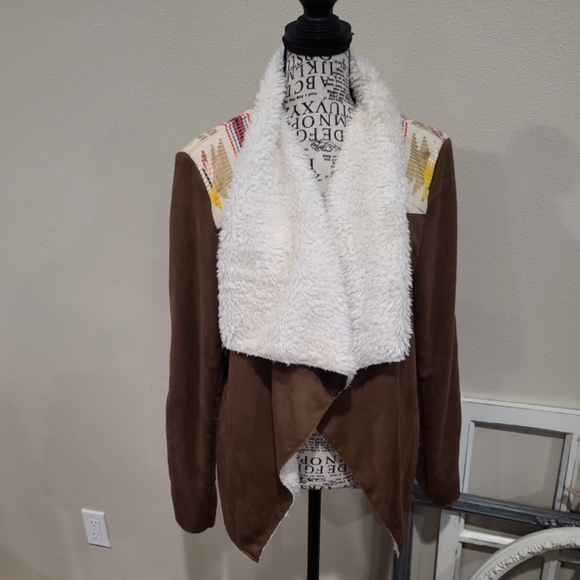 Judith March Women SZ S. Faux Suade Southwestern Boho jacket w/ Shearling - Picture 11 of 11